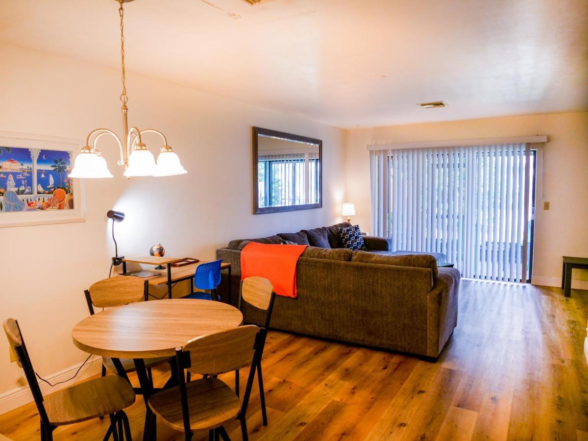 Spacious Townhome Ocala, Central Location, Newly Renovated, Pets Welcome エクステリア 写真
