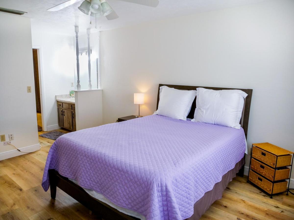 Spacious Townhome Ocala, Central Location, Newly Renovated, Pets Welcome エクステリア 写真